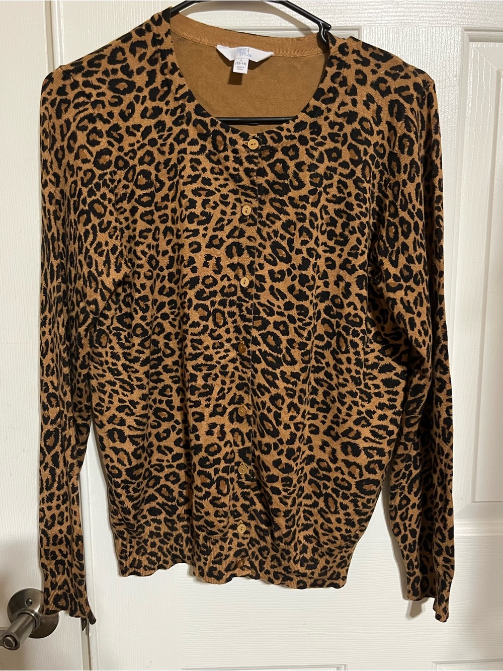 Time and Tru Leopard Print Button-Up Cardigan - Brown/Black
17-08